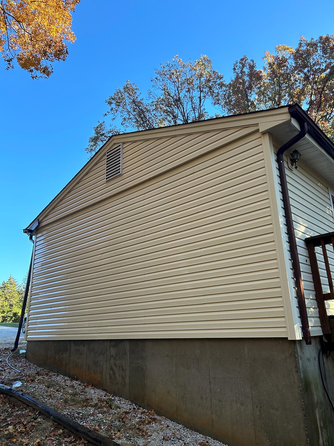 Superior Quality House Soft Wash Cleaning Service in Wright City, Mo. 