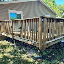 Top-Quality-Deck-Cleaning-Service-in-Hazelwood-Mo 1