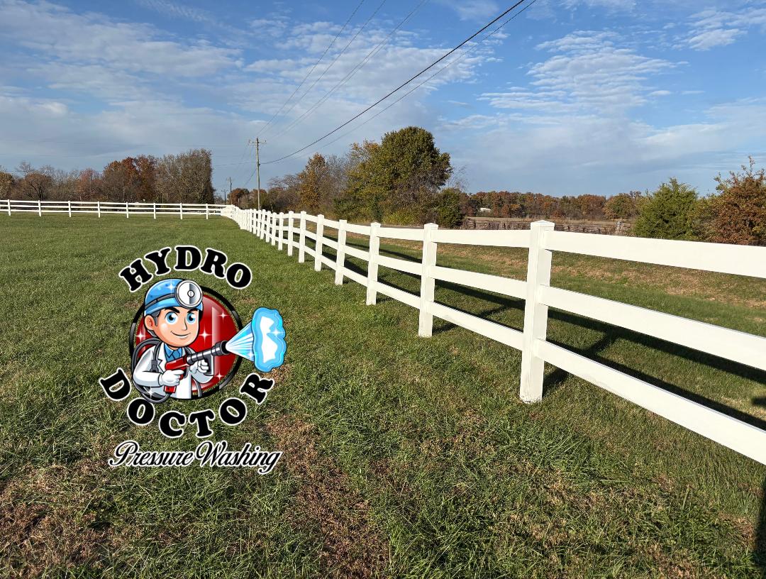 Top Quality Fence Cleaning in Foristell, Mo.
